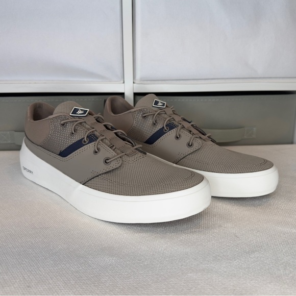 Sperry SeaCycled Fairlead Men’s Sneakers New Beige 9.5 - Picture 2 of 11